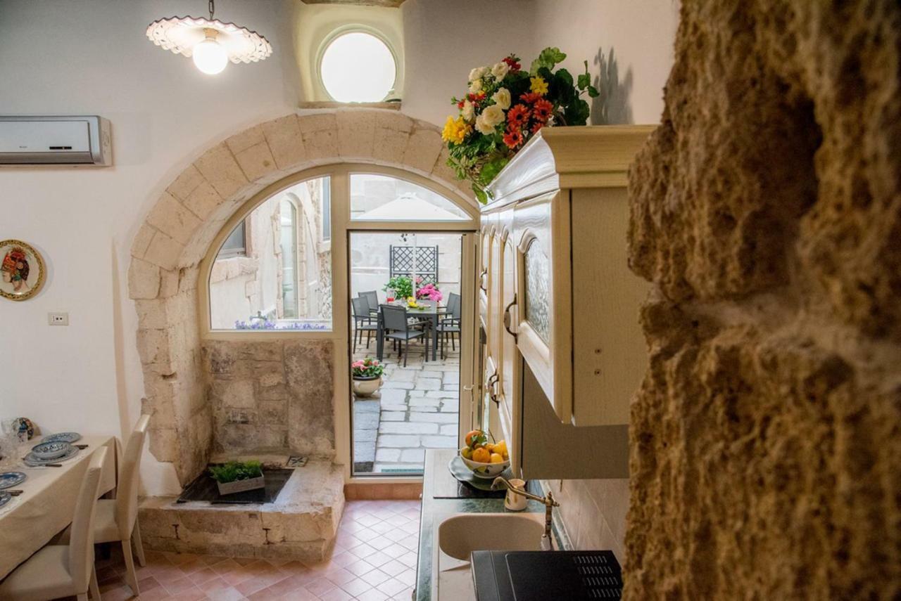 Ortigia Ancient House Syracuse Exterior foto